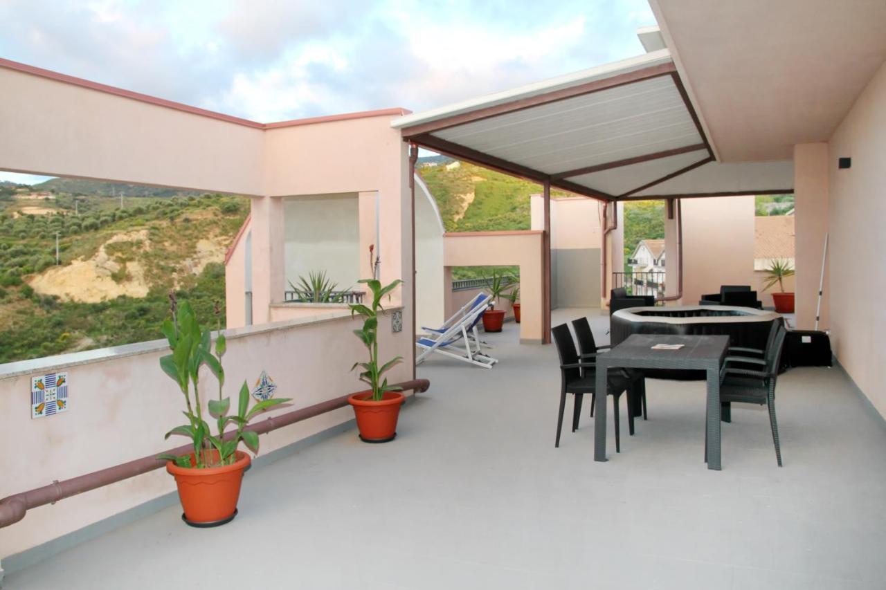 Attico Vista Mare Con Terrazza E Riscaldata *