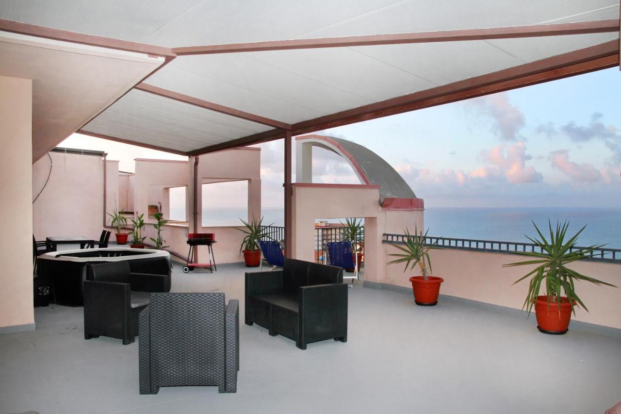 Apartment Attico Vista Mare Con Terrazza E Riscaldata *