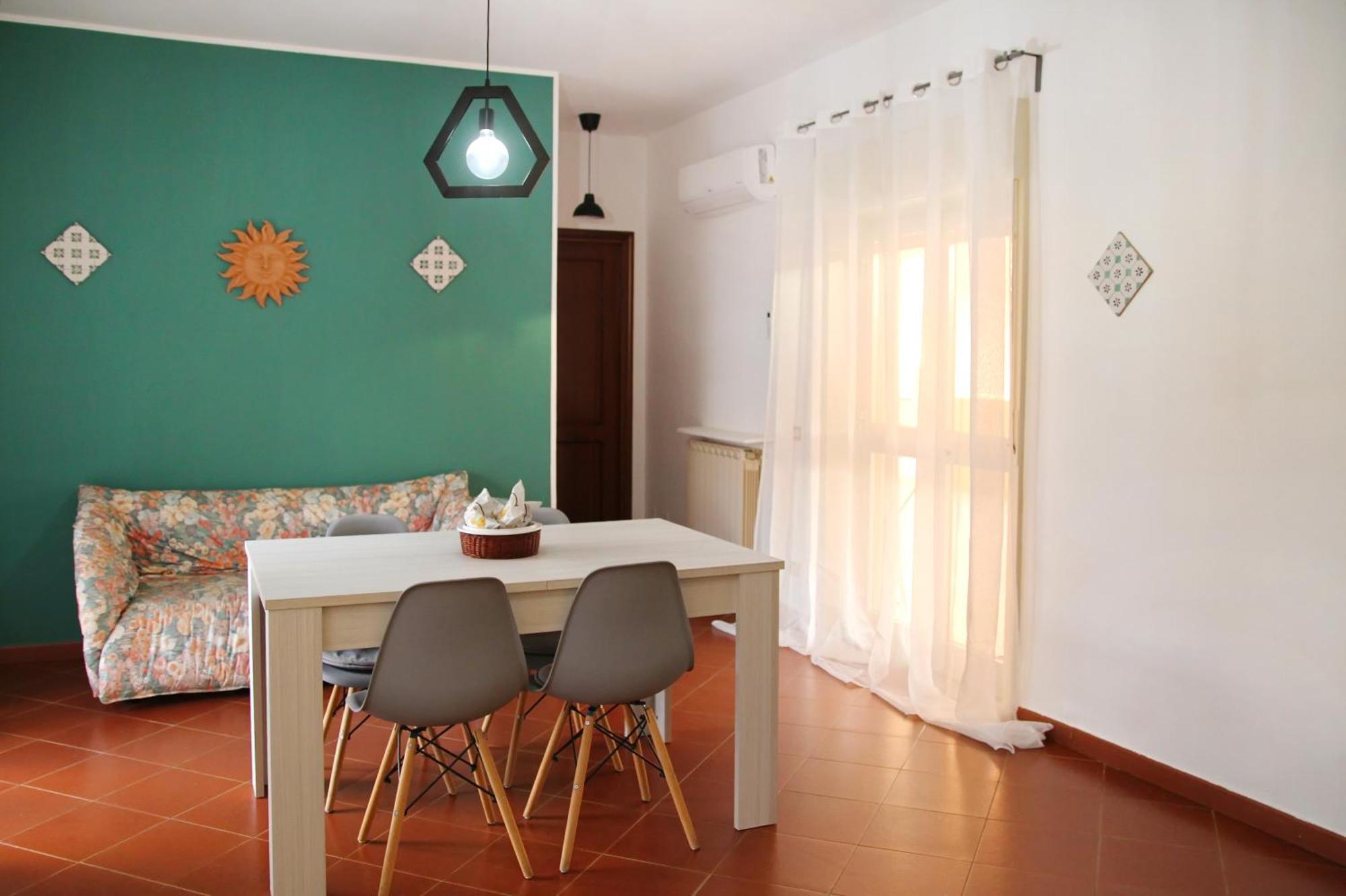 Attico Vista Mare Con Terrazza E Riscaldata Apartment Santo Stefano di Camastra